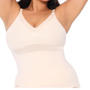 🎀 Ruby Ribbon size 44 Athena Cami ☆ Creme Color